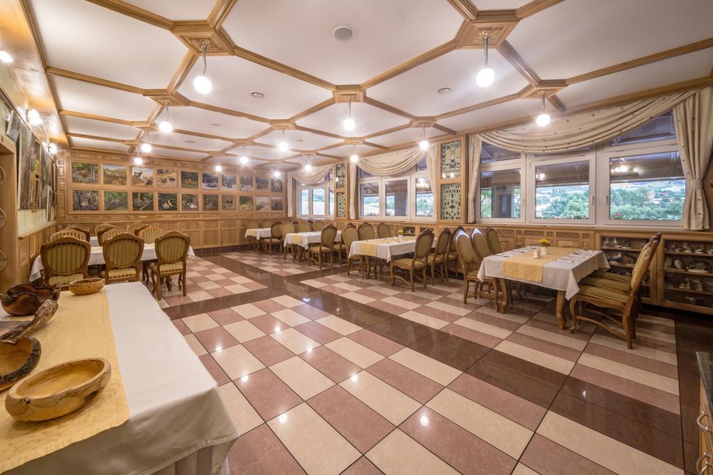 Hotel Diana Stráža Exteriör bild